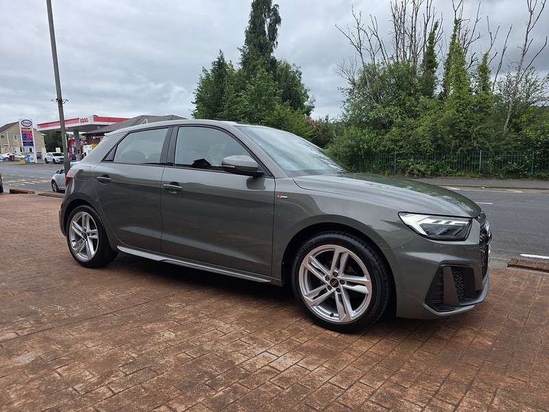 Audi A1 TFSI S line - U3690