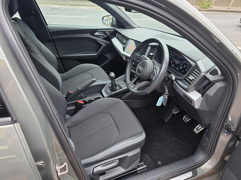 Audi A1 TFSI S line - U3690