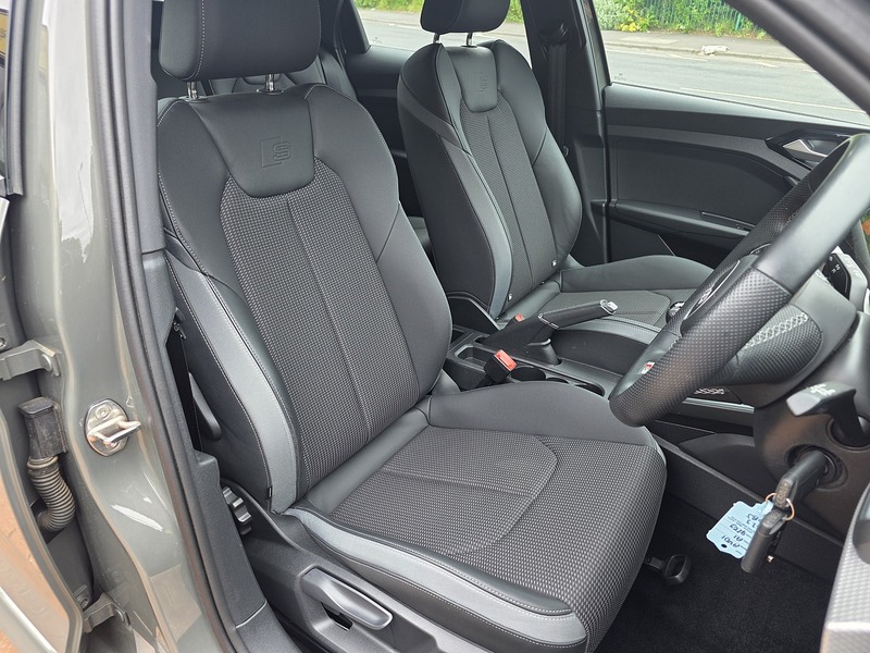 Audi A1 TFSI S line - U3690