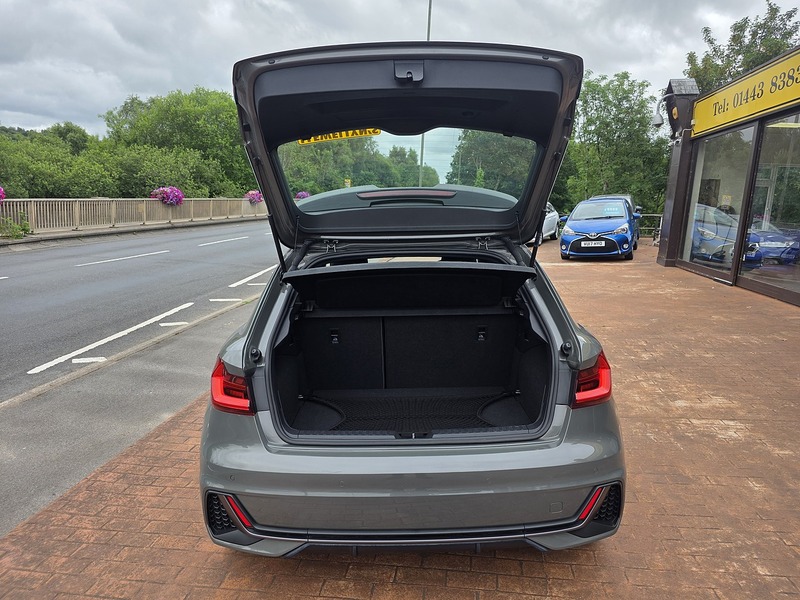 Audi A1 TFSI S line - U3690