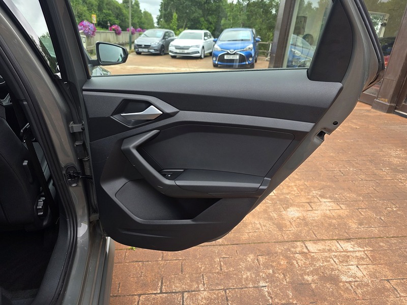 Audi A1 TFSI S line - U3690