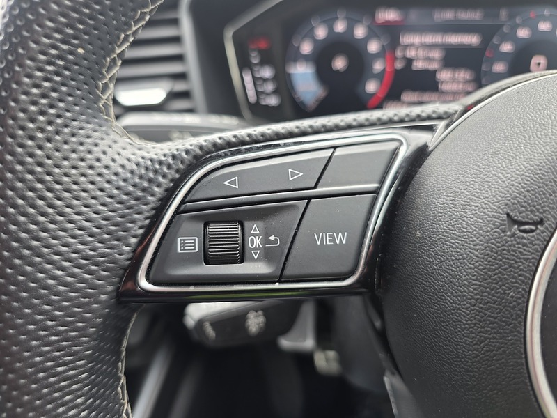 Audi A1 TFSI S line - U3690