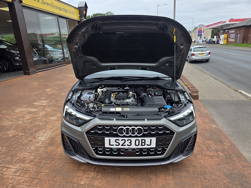 Audi A1 TFSI S line - U3690