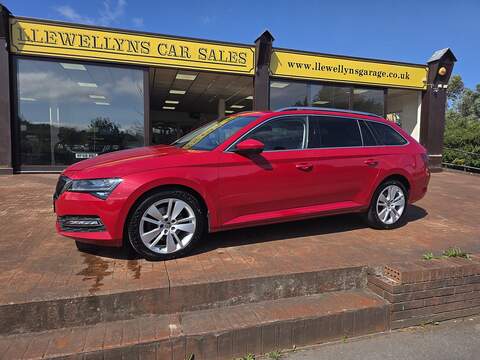 Skoda Superb 2.0 TDI 30 Technik Sportback 5dr Diesel Manual Euro 6 (s/s) (116 ps)