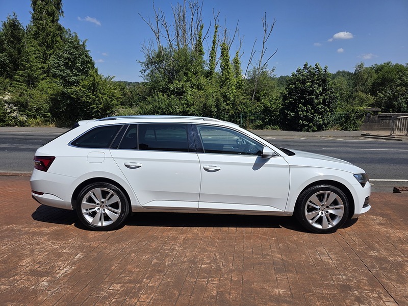 Skoda Superb TDI SE L - U3692