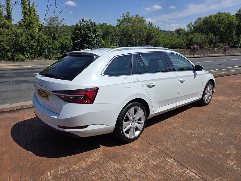 Skoda Superb TDI SE L - U3692