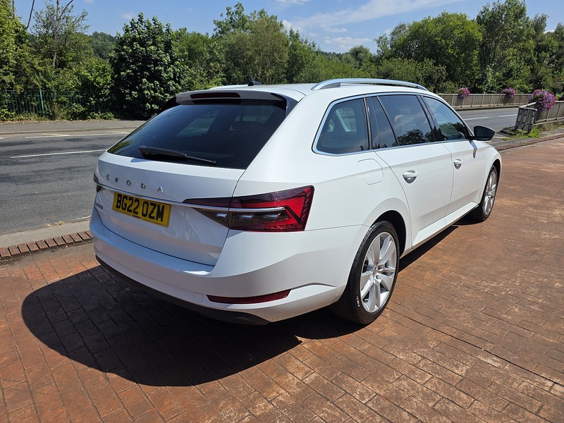 Skoda Superb TDI SE L - U3692