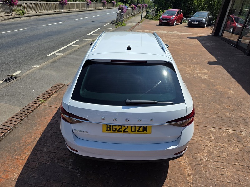 Skoda Superb TDI SE L - U3692