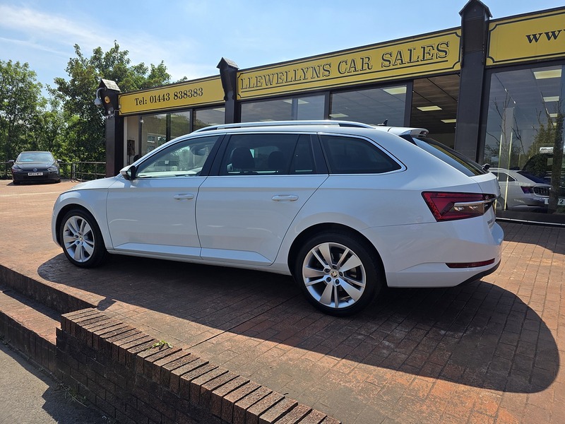 Skoda Superb TDI SE L - U3692