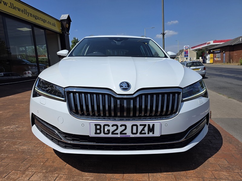 Skoda Superb TDI SE L - U3692