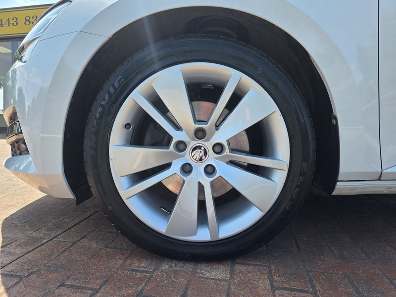 Skoda Superb TDI SE L - U3692