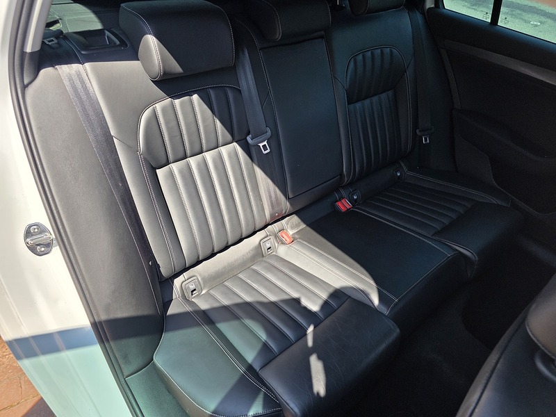 Skoda Superb TDI SE L - U3692