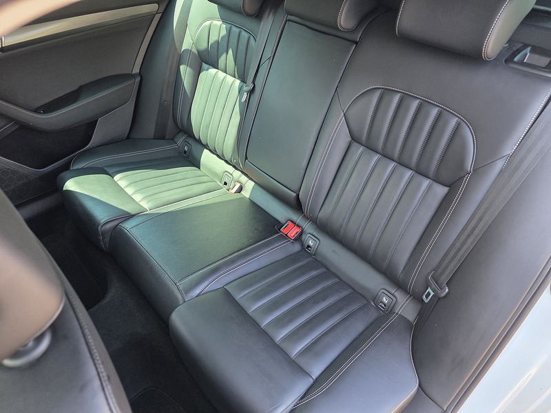 Skoda Superb TDI SE L - U3692