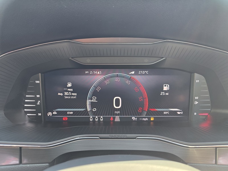 Skoda Superb TDI SE L - U3692