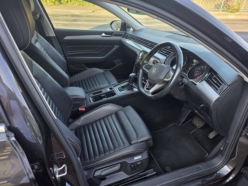 Volkswagen Passat TDI EVO SEL - U3693
