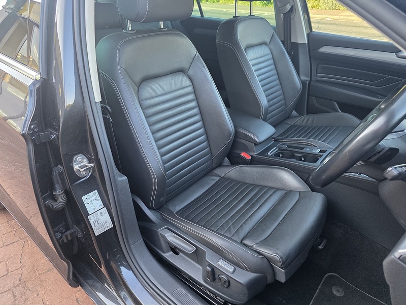Volkswagen Passat TDI EVO SEL - U3693