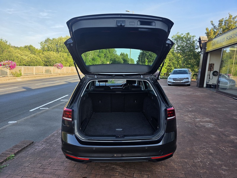 Volkswagen Passat TDI EVO SEL - U3693