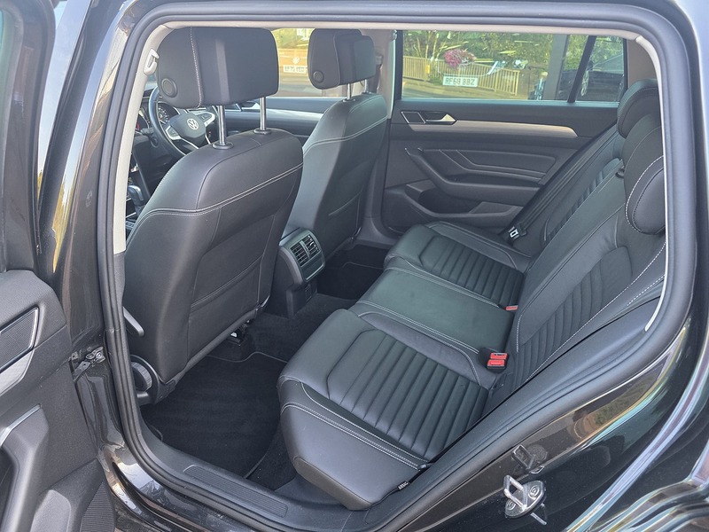 Volkswagen Passat TDI EVO SEL - U3693