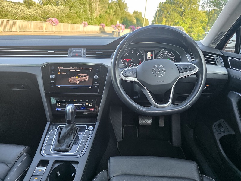 Volkswagen Passat TDI EVO SEL - U3693
