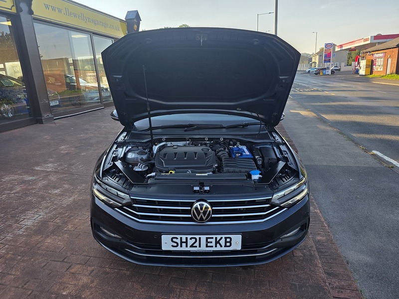 Volkswagen Passat TDI EVO SEL - U3693