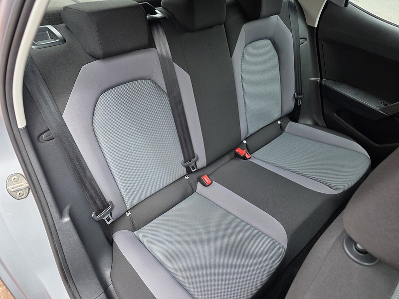 SEAT Arona TDI SE Technology Lux - U3695