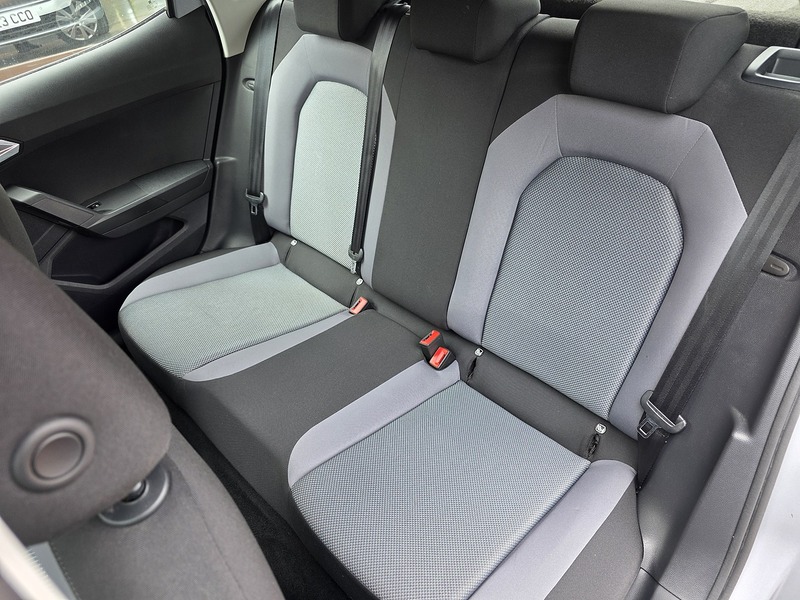 SEAT Arona TDI SE Technology Lux - U3695