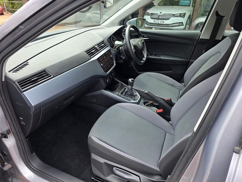 SEAT Arona TDI SE Technology Lux - U3695