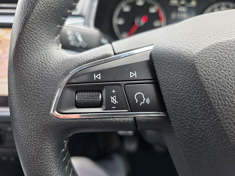 SEAT Arona TDI SE Technology Lux - U3695
