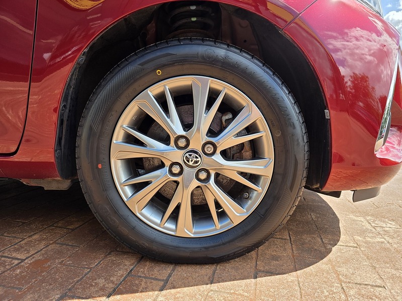 Toyota Yaris VVT-i Icon - U3703