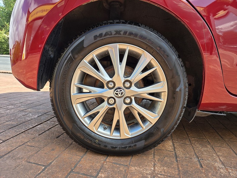 Toyota Yaris VVT-i Icon - U3703