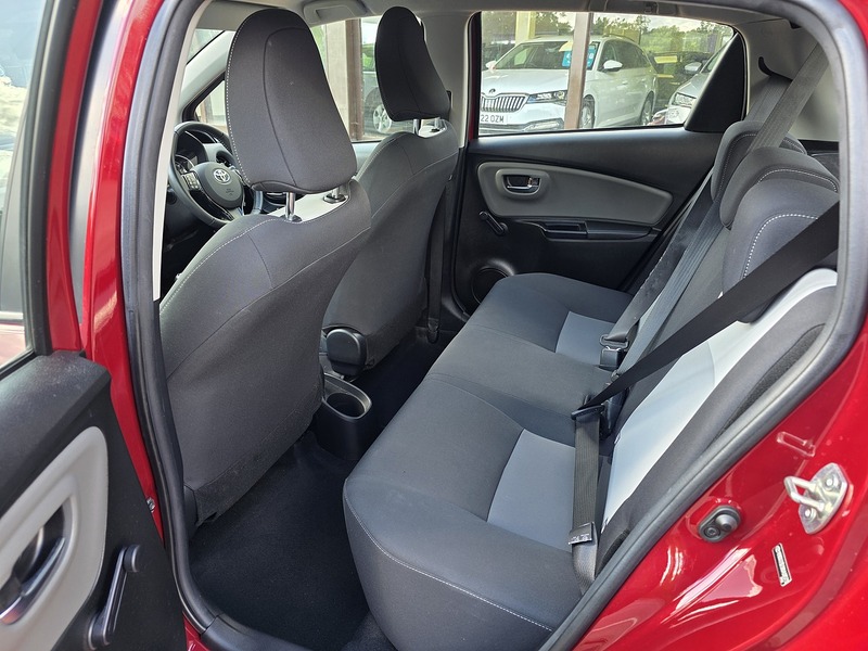 Toyota Yaris VVT-i Icon - U3703