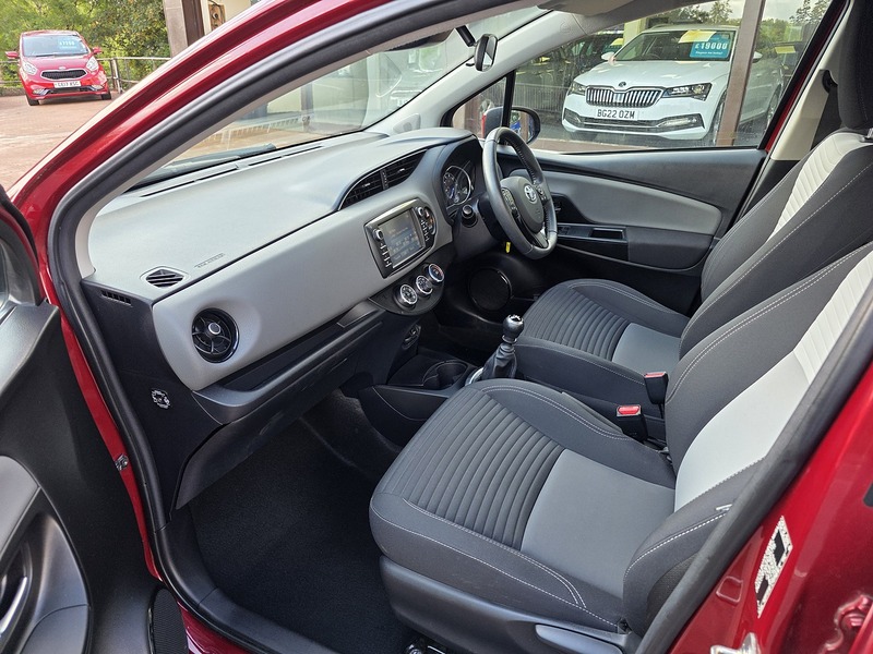 Toyota Yaris VVT-i Icon - U3703