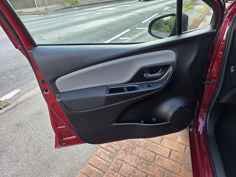 Toyota Yaris VVT-i Icon - U3703