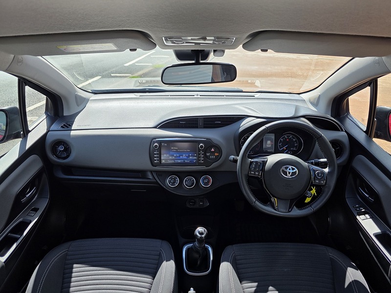 Toyota Yaris VVT-i Icon - U3703