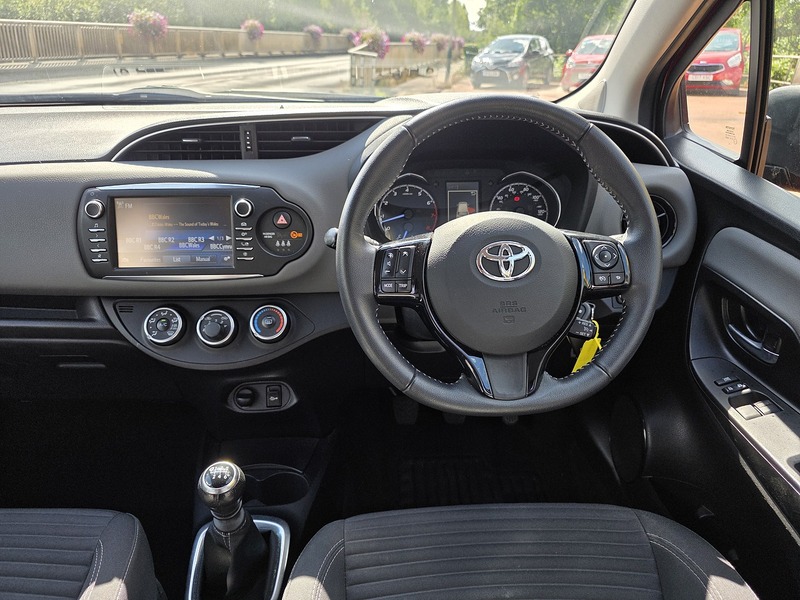 Toyota Yaris VVT-i Icon - U3703