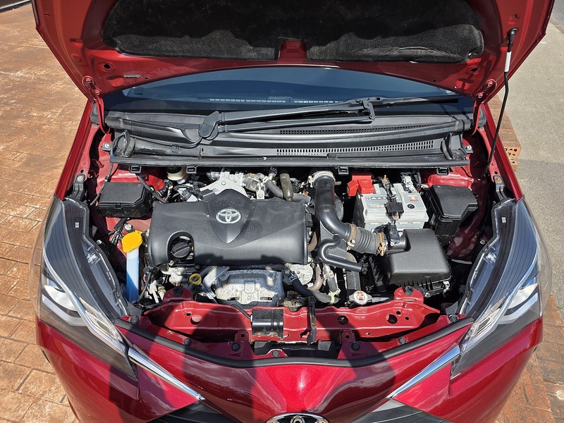 Toyota Yaris VVT-i Icon - U3703