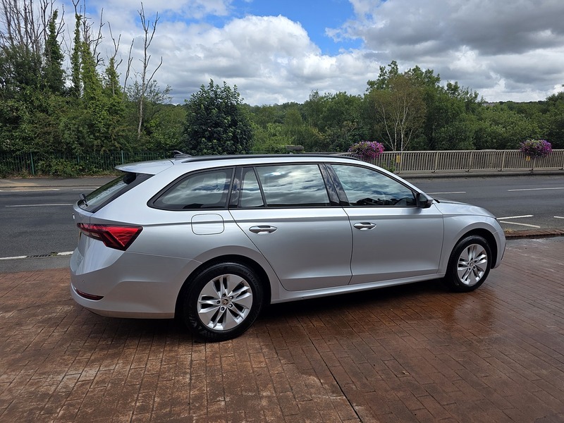 Skoda Octavia TDI SE Technology - U3704
