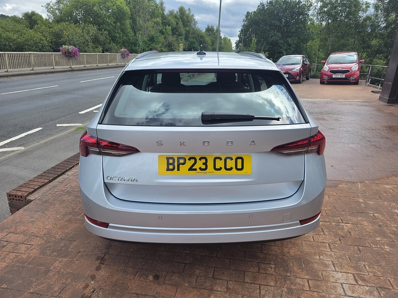 Skoda Octavia TDI SE Technology - U3704