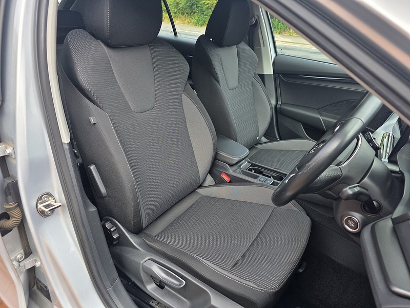 Skoda Octavia TDI SE Technology - U3704