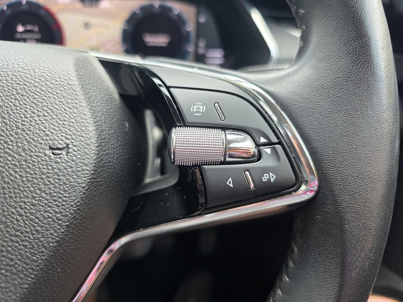 Skoda Octavia TDI SE Technology - U3704