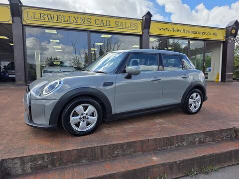 MINI Hatch 2.0 TDI EVO SEL Estate 5dr Diesel DSG Euro 6 (s/s) (150 ps)
