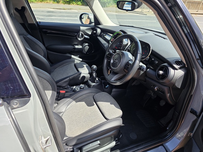 MINI Hatch Cooper Classic - U3705