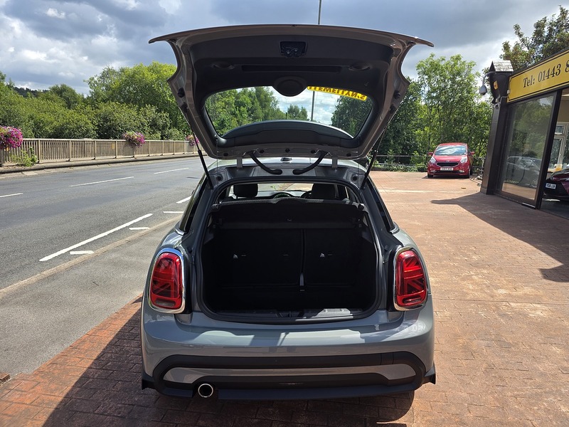 MINI Hatch Cooper Classic - U3705