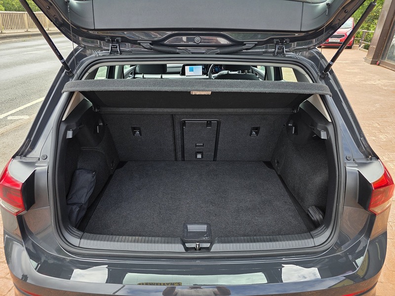 2023 23 VOLKSWAGEN GOLF