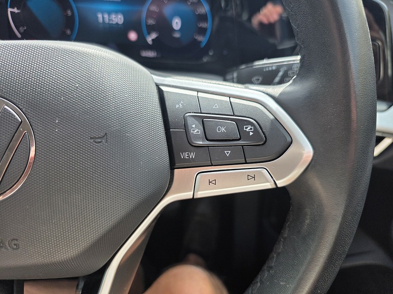 2023 23 VOLKSWAGEN GOLF
