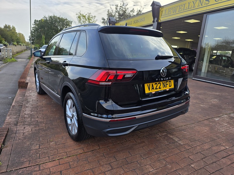 2022 22 VOLKSWAGEN TIGUAN