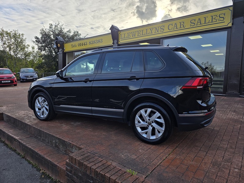 2022 22 VOLKSWAGEN TIGUAN