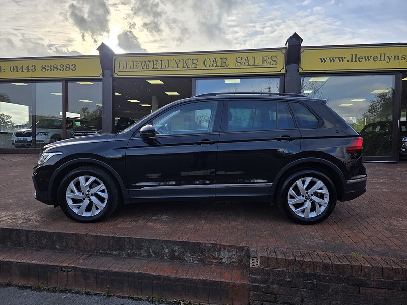 2022 22 VOLKSWAGEN TIGUAN