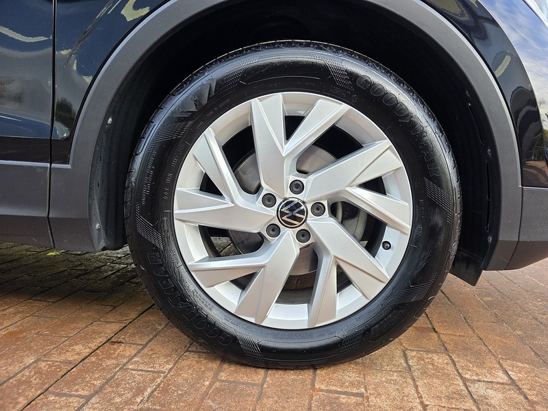 2022 22 VOLKSWAGEN TIGUAN