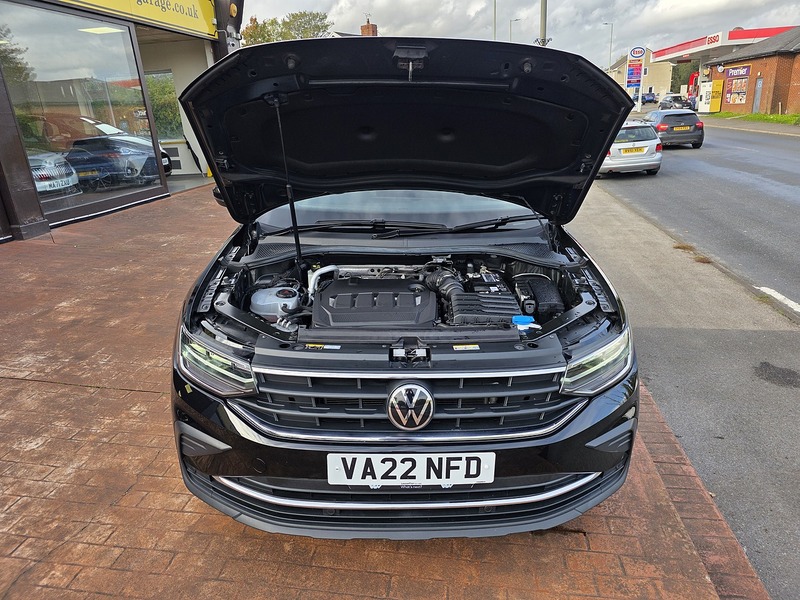 2022 22 VOLKSWAGEN TIGUAN